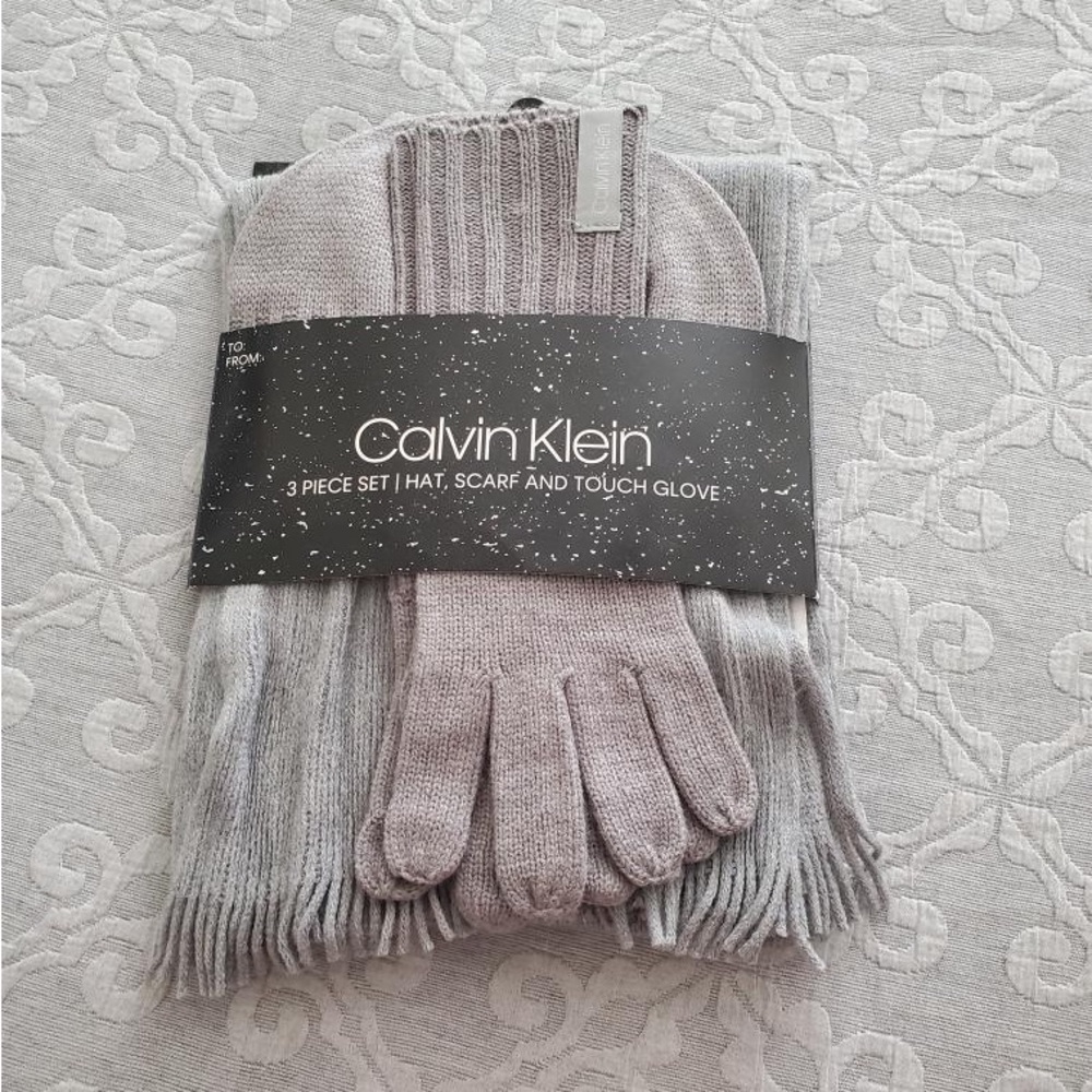 calvin klein knit gloves hat and scarf set